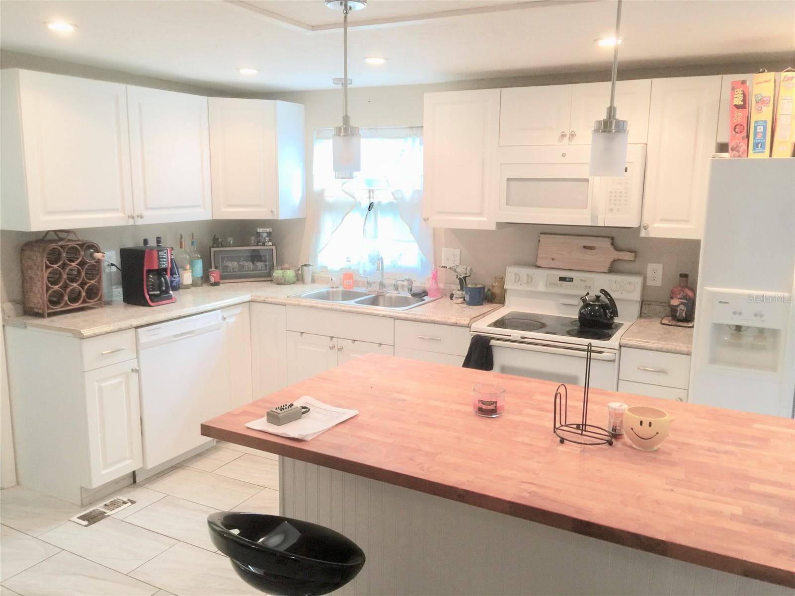 Single Family Residence at 6090 HIDEAWAY PL, PORT CHARLOTTE, photo 8 of 22