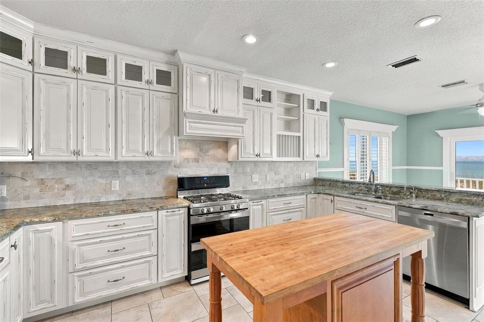 Single Family Residence at 2101 N OCEAN SHORE BLVD, FLAGLER BEACH, photo 10 of 58