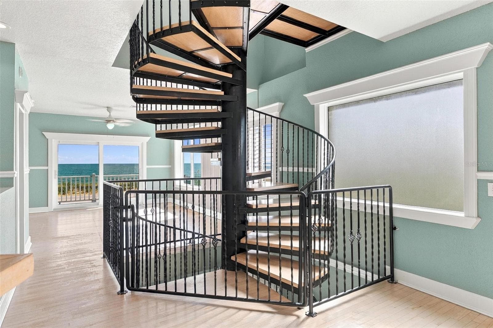 2nd story huge staircase - 2101 N OCEAN SHORE BLVD, FLAGLER BEACH