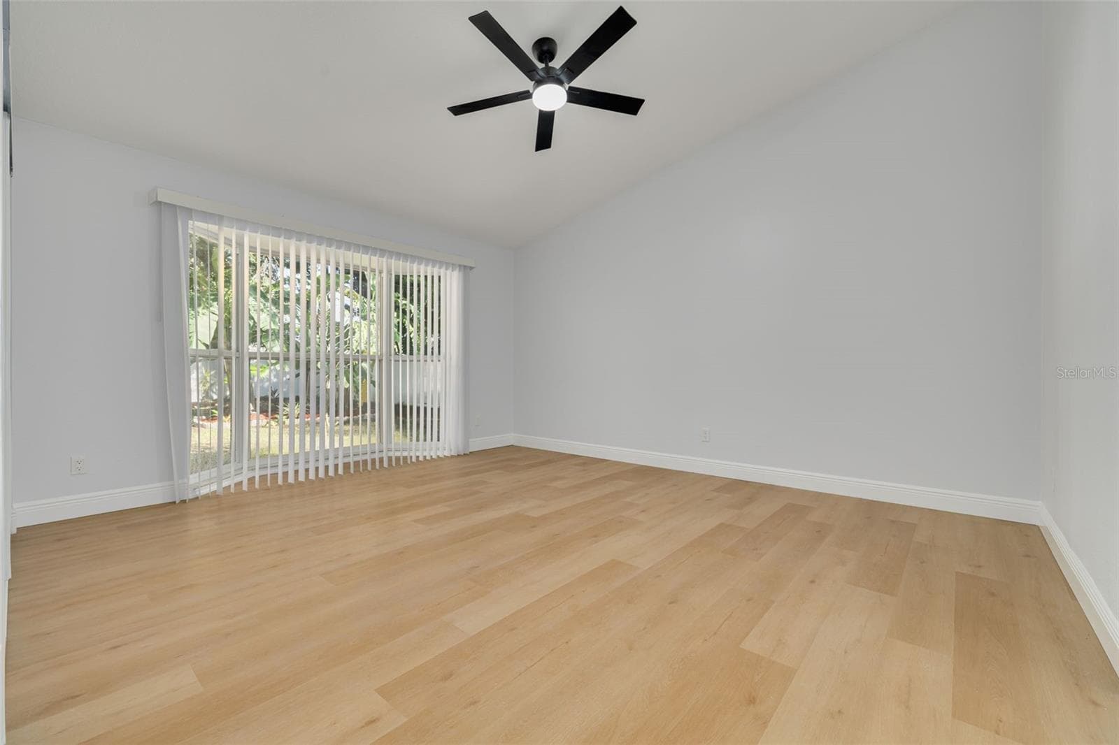 Single Family Residence at 5 S JUPITER AVE, CLEARWATER, photo 15 of 30