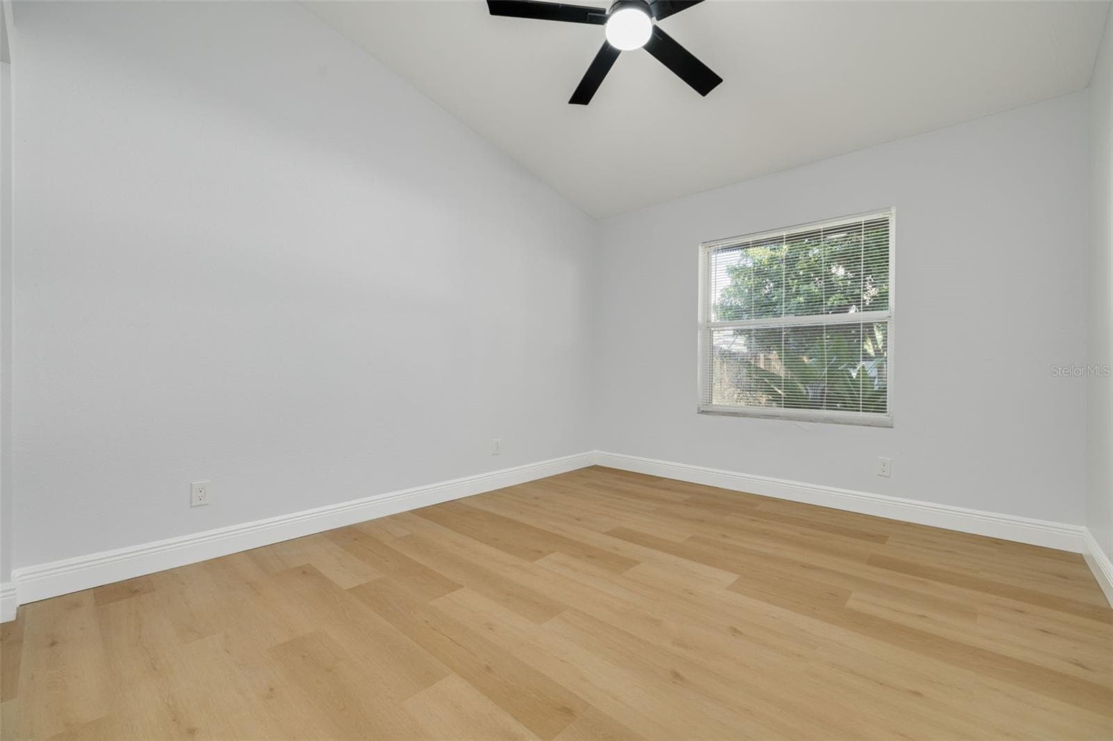 Single Family Residence at 5 S JUPITER AVE, CLEARWATER, photo 18 of 30