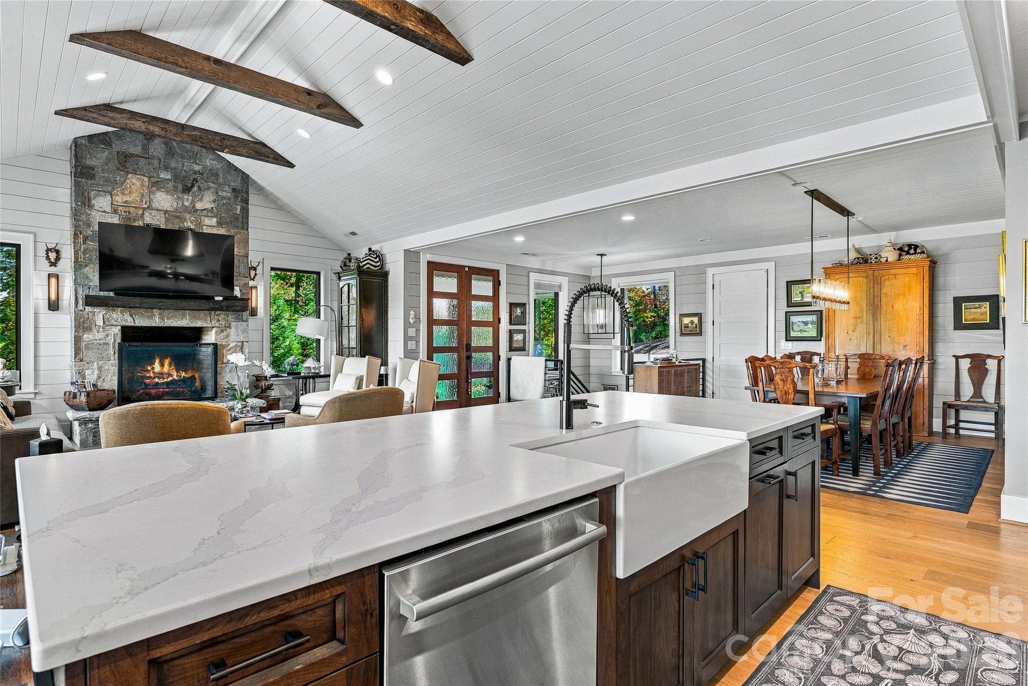 Single Family Residence at 108 Wolf Shoals Drive, Hendersonville, photo 12 of 35