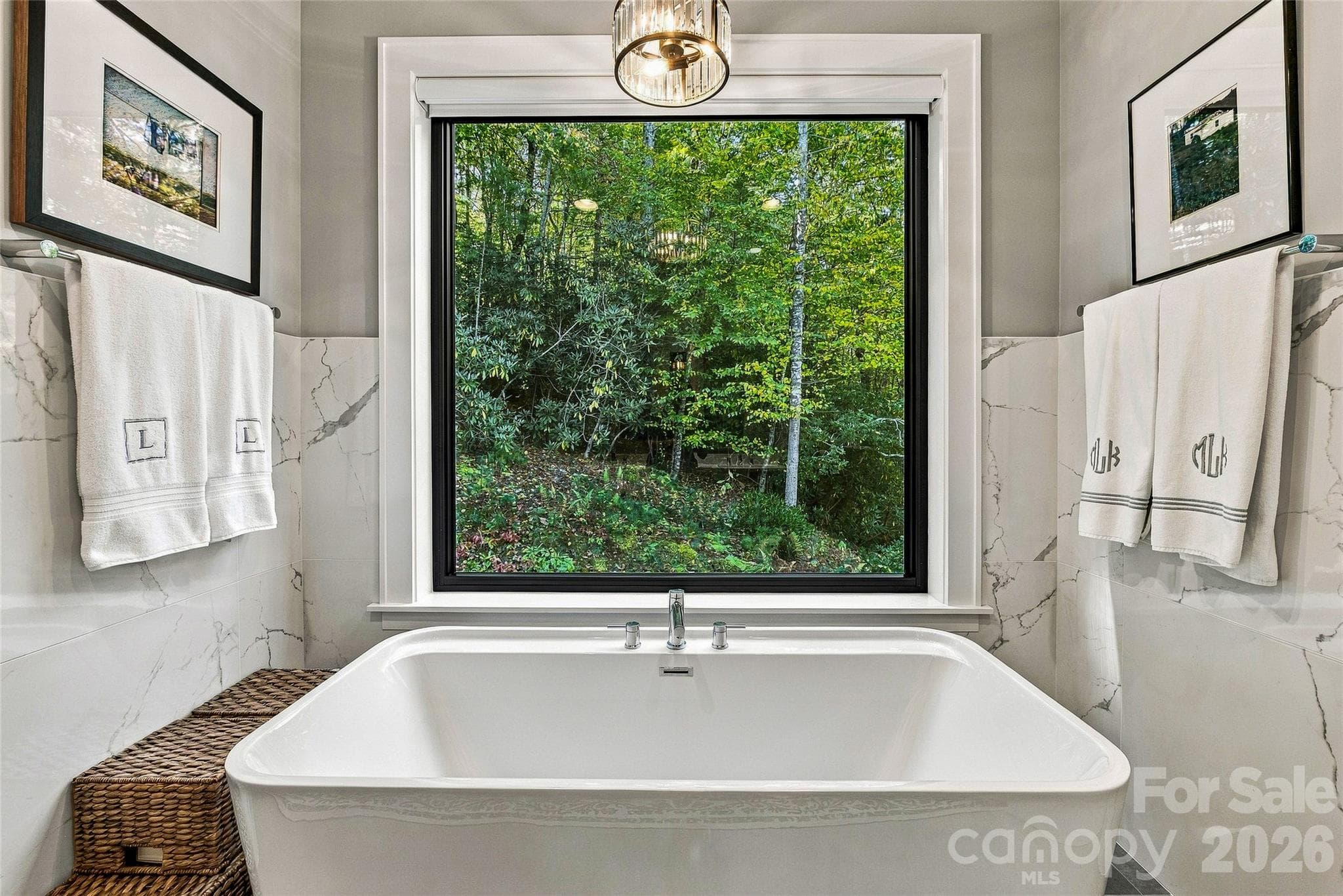 Single Family Residence at 108 Wolf Shoals Drive, Hendersonville, photo 17 of 35