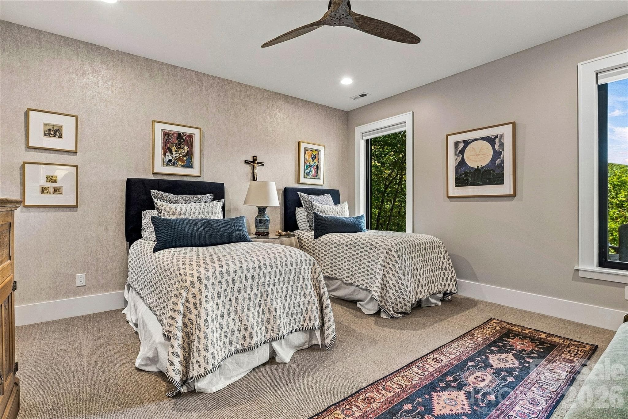 Guest en suite bedroom - 108 Wolf Shoals Drive, Hendersonville