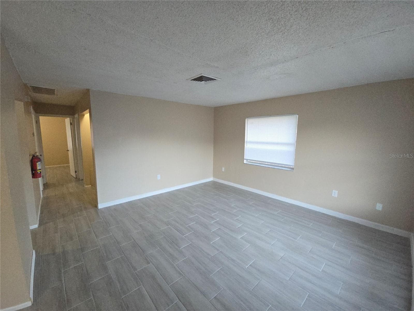 1334 LIVING ROOM - SUNSET TERRACE SUB 7 PG45, LAKELAND