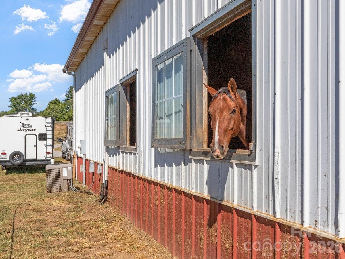 Hello Lovely! - 217 Flint Hill Road, Alexander