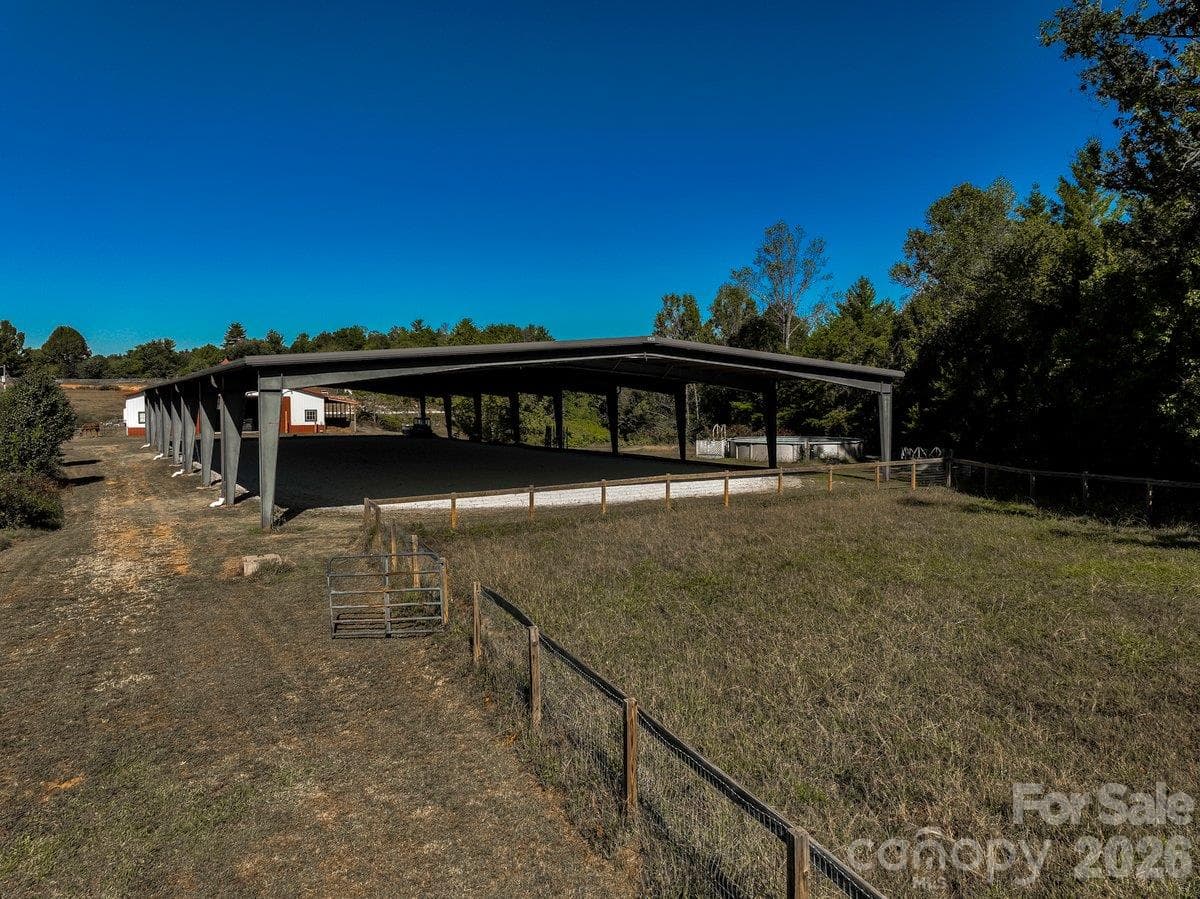 Covered Arena with GGT Footing - 217 Flint Hill Road, Alexander