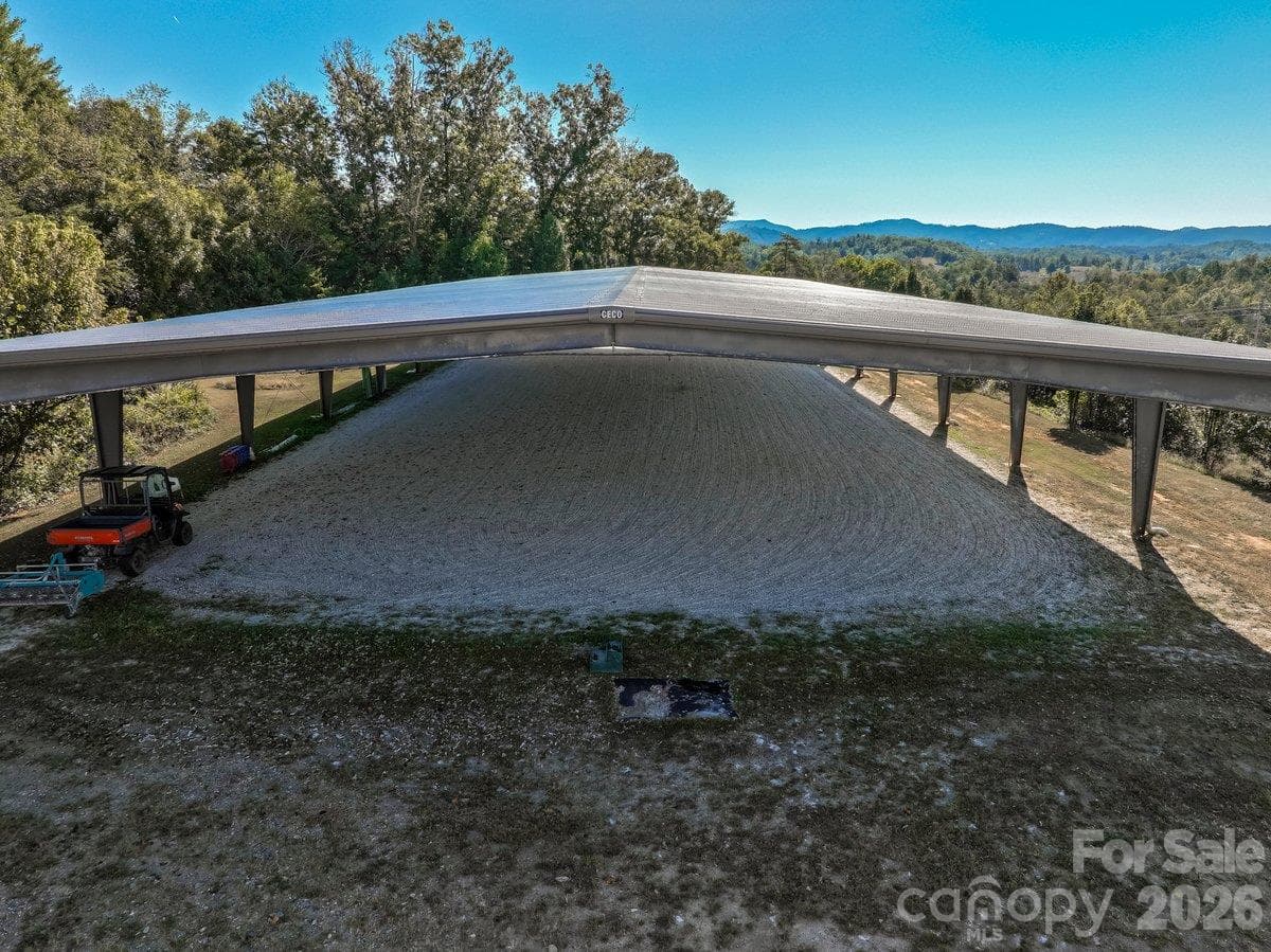 Covered Outdoor arena sprinkler/sprayer system for footing moisture and dust control - 217 Flint Hill Road, Alexander