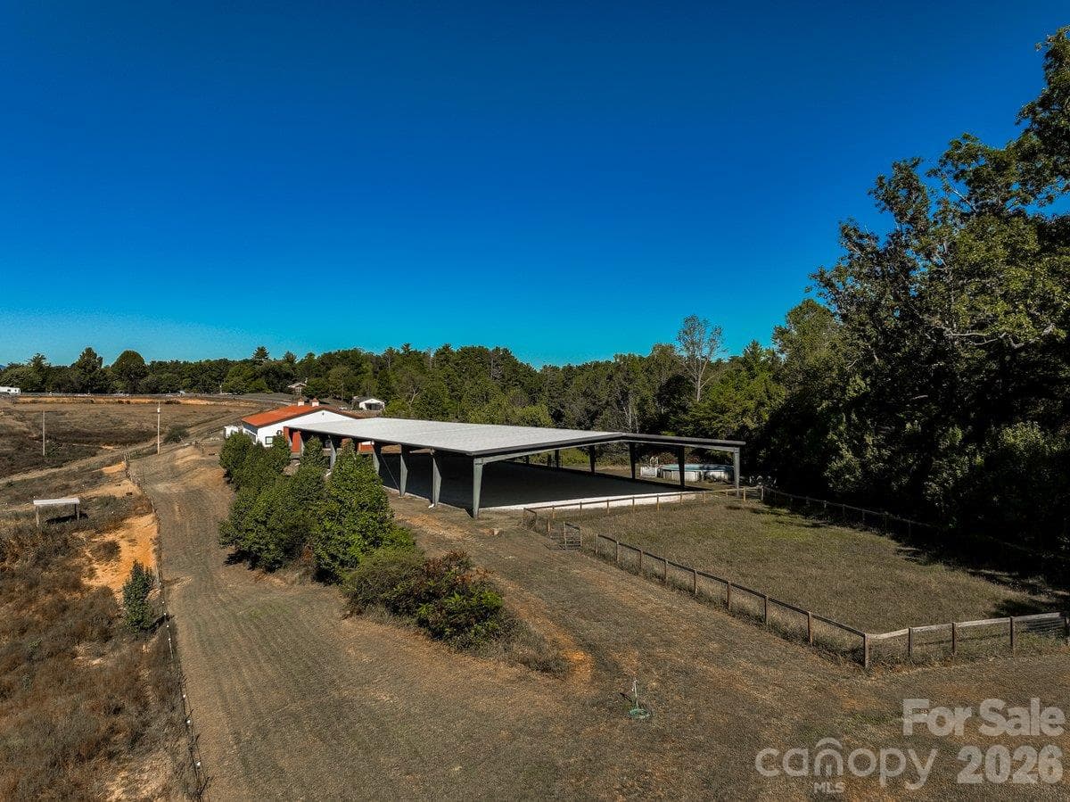 Single Family Residence at 217 Flint Hill Road, Alexander, photo 11 of 32