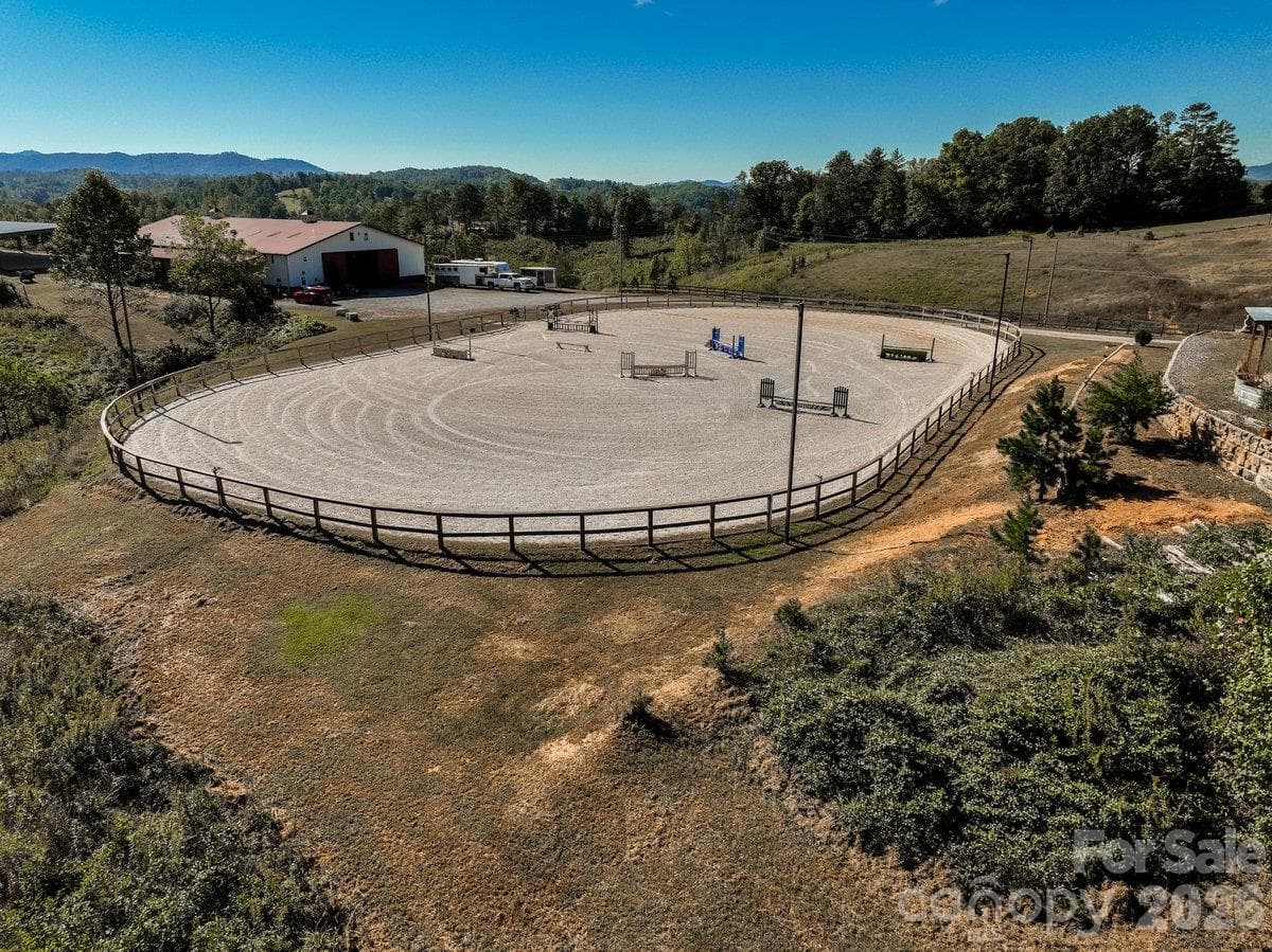 Pegasus Hill Farm - 217 Flint Hill Road, Alexander