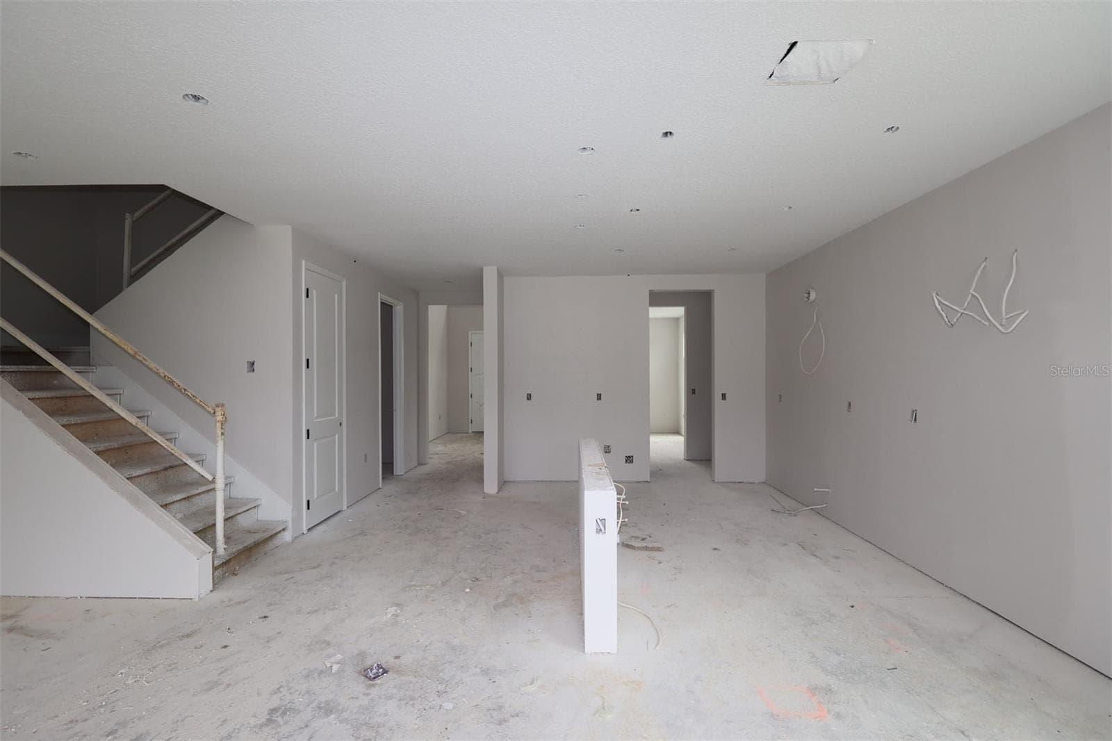 Single Family Residence at 2813 SWEETGRASS LN, ZELLWOOD, photo 6 of 46