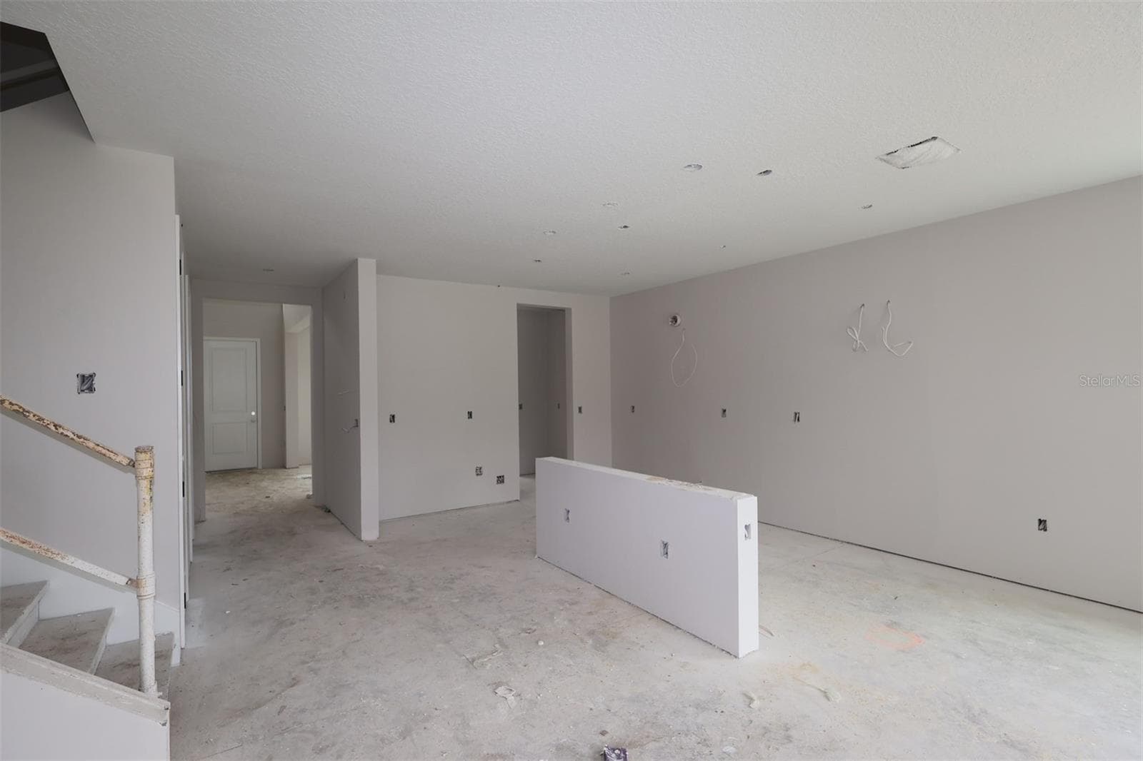 Single Family Residence at 2813 SWEETGRASS LN, ZELLWOOD, photo 8 of 46