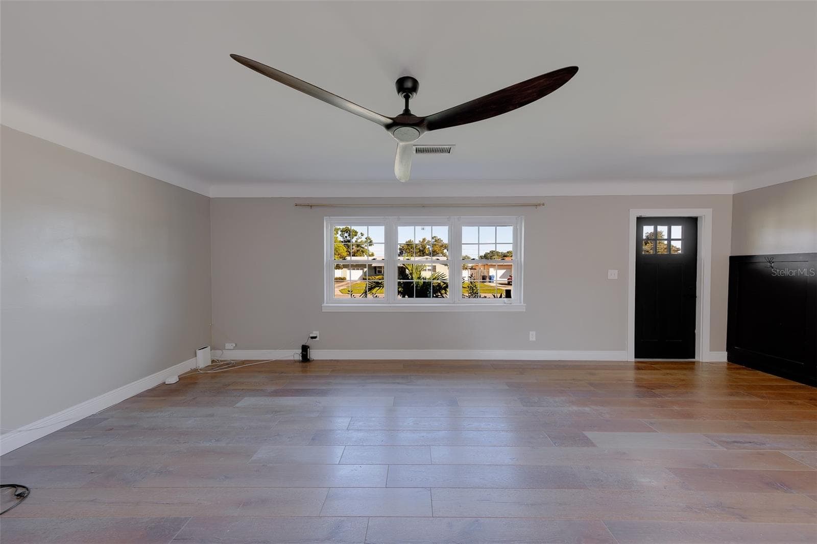Single Family Residence at 5688 34TH AVE N, ST PETERSBURG, photo 6 of 48
