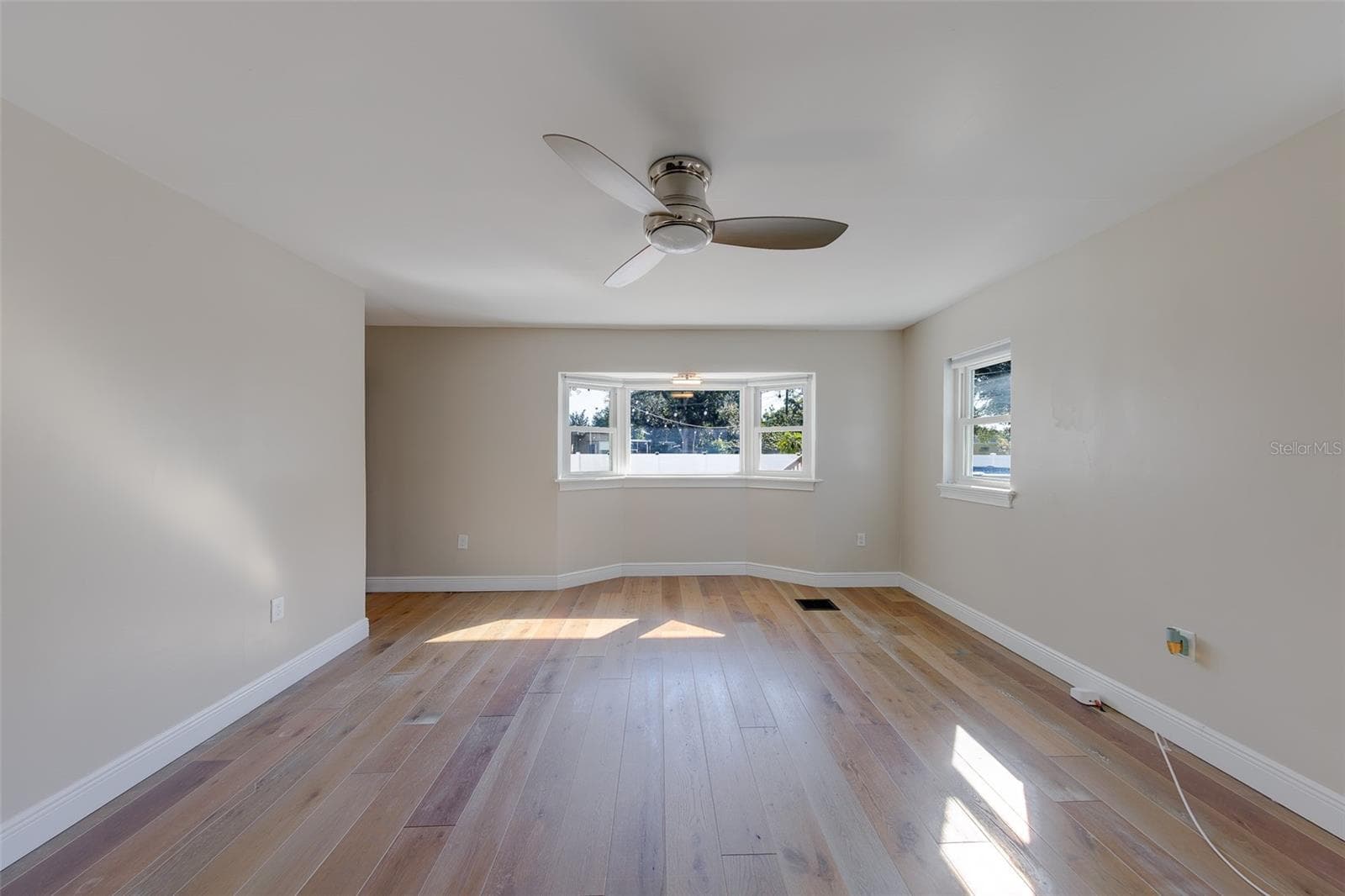 Single Family Residence at 5688 34TH AVE N, ST PETERSBURG, photo 20 of 48