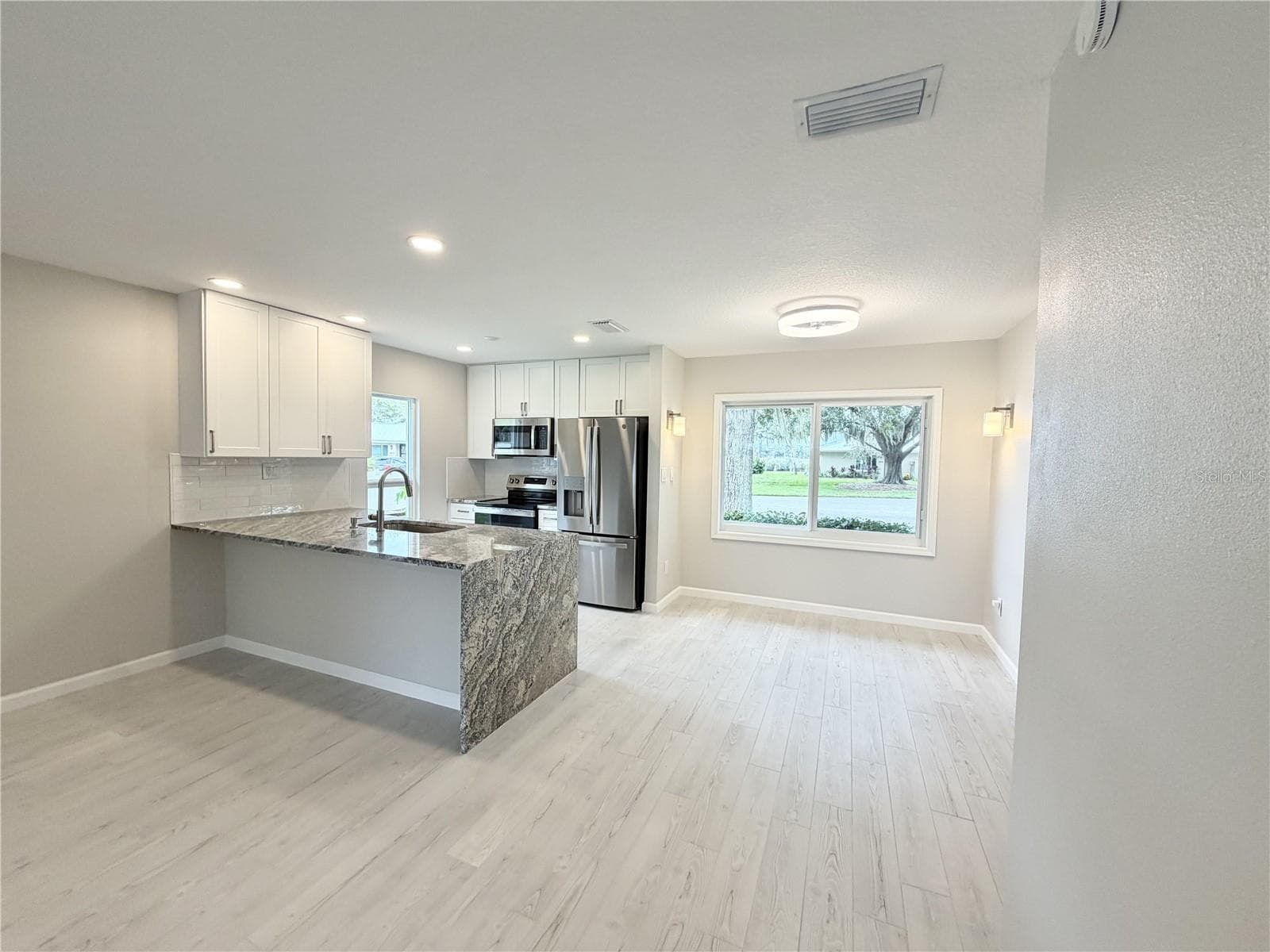 Condominium at 11481 W BAYSHORE DR #105, CRYSTAL RIVER, photo 8 of 23