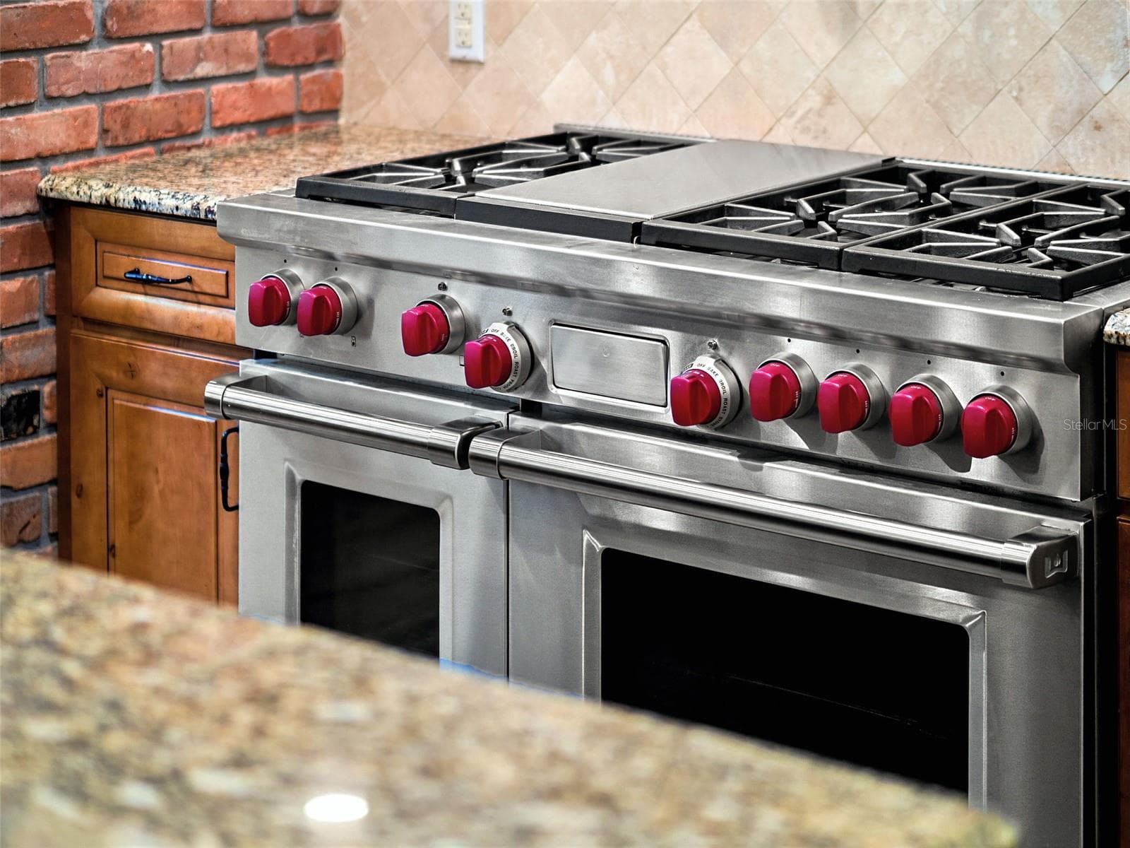 Kitchen Details - 1600 LEGION DR, WINTER PARK