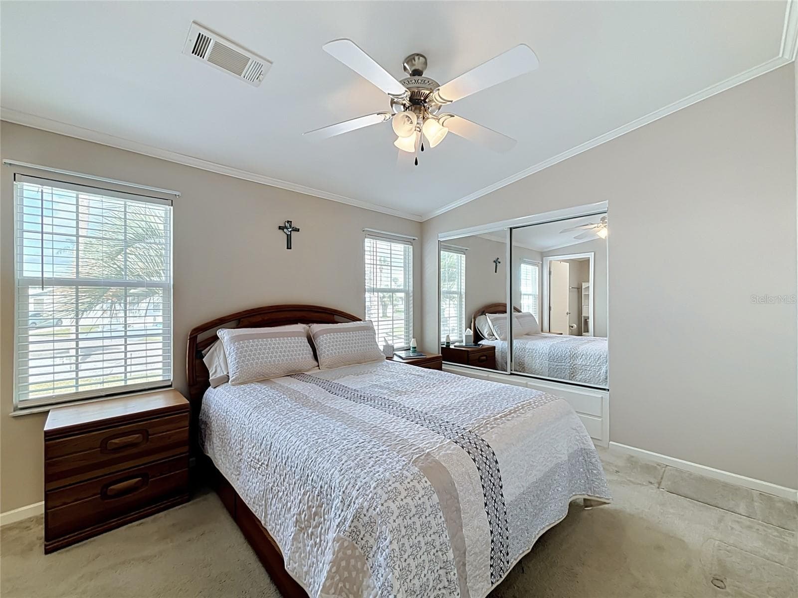 Well proportioned primary bedroom benefits from built in closets and drawers - 9000 US HIGHWAY 192 #181, CLERMONT