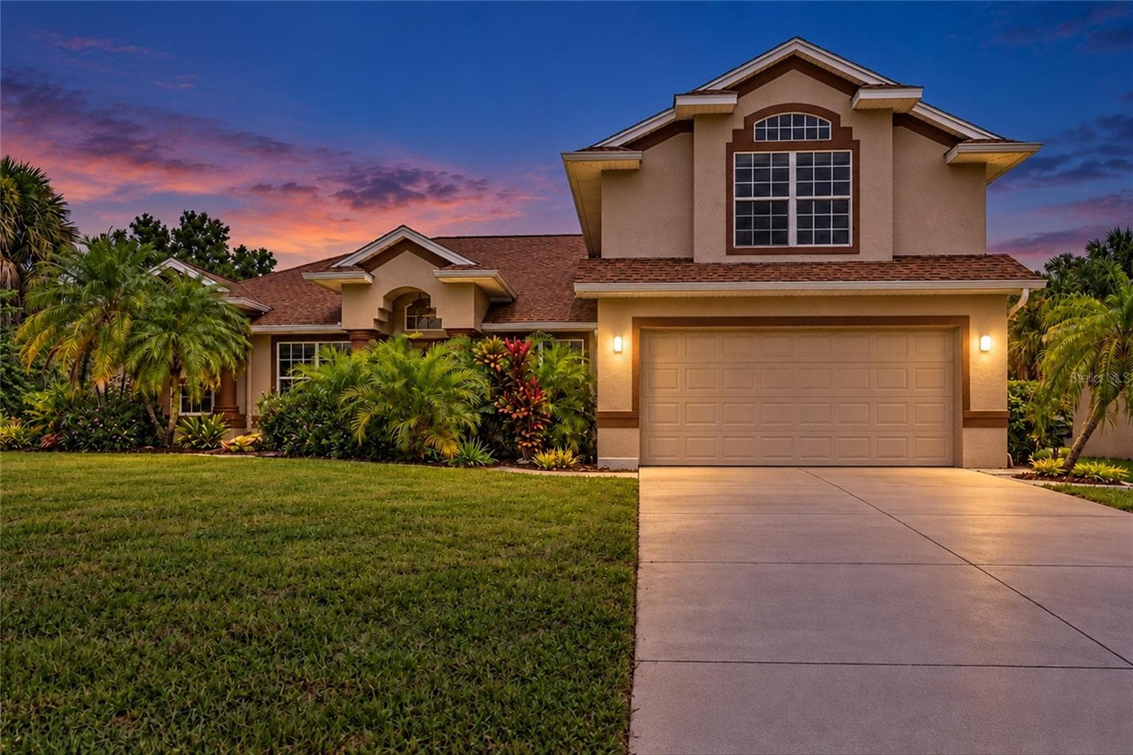 Single Family Residence at 447 RAVENSWOOD BLVD, PORT CHARLOTTE, photo 3 of 45
