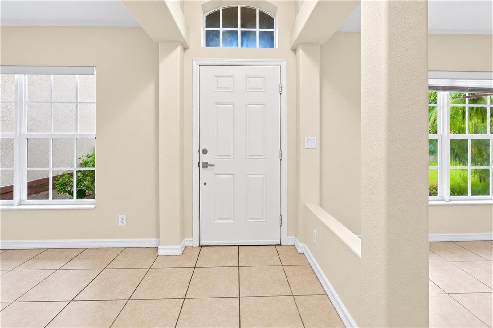 Single Family Residence at 447 RAVENSWOOD BLVD, PORT CHARLOTTE, photo 4 of 45