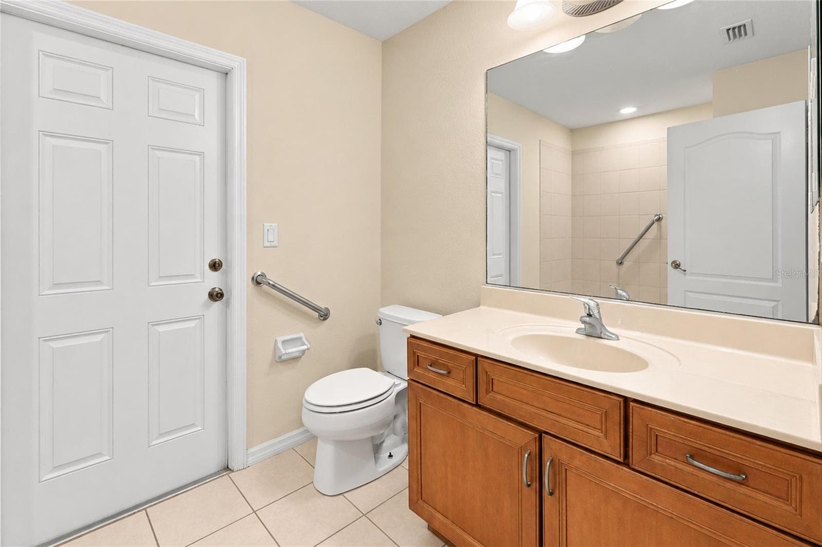 Single Family Residence at 447 RAVENSWOOD BLVD, PORT CHARLOTTE, photo 23 of 45