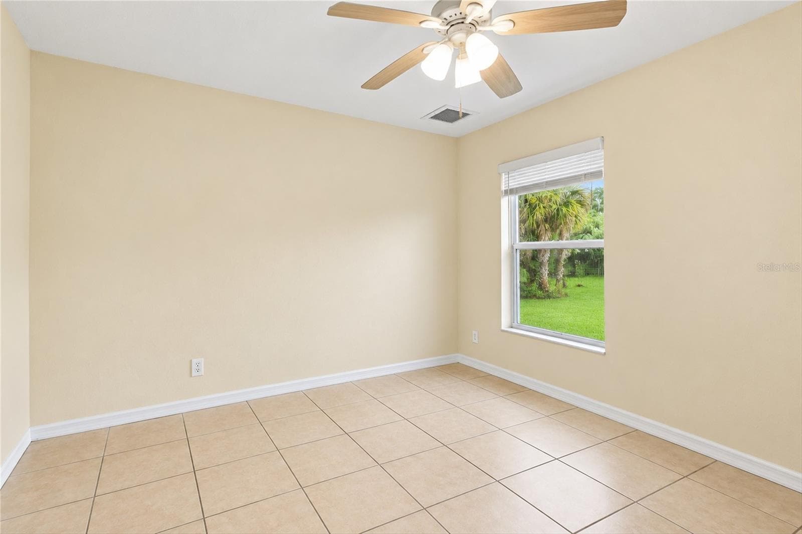 Single Family Residence at 447 RAVENSWOOD BLVD, PORT CHARLOTTE, photo 26 of 45