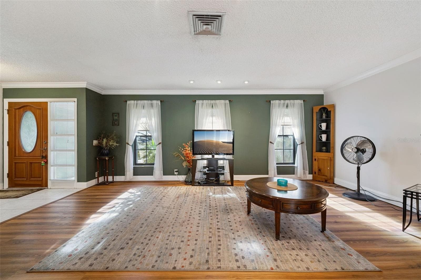Single Family Residence at 260 GREENFIELD RD, WINTER HAVEN, photo 4 of 54
