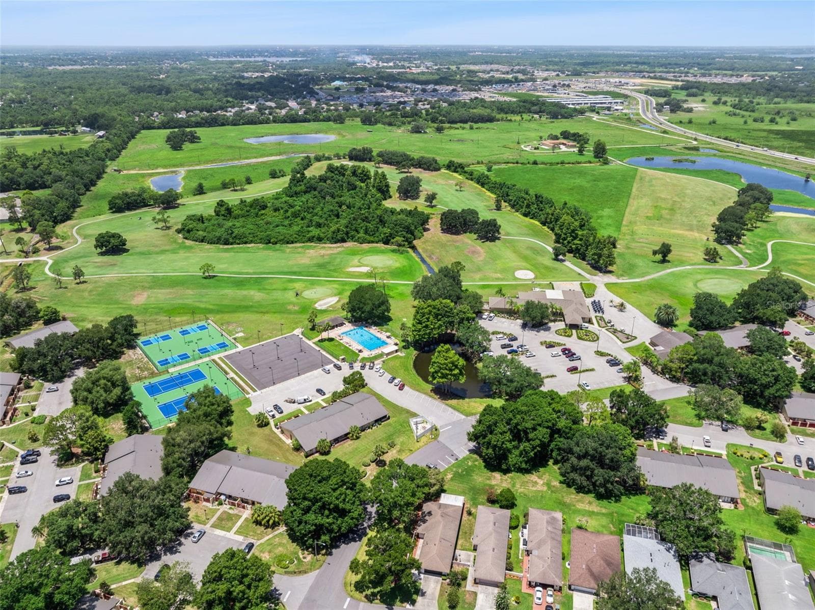 Single Family Residence at 260 GREENFIELD RD, WINTER HAVEN, photo 51 of 54