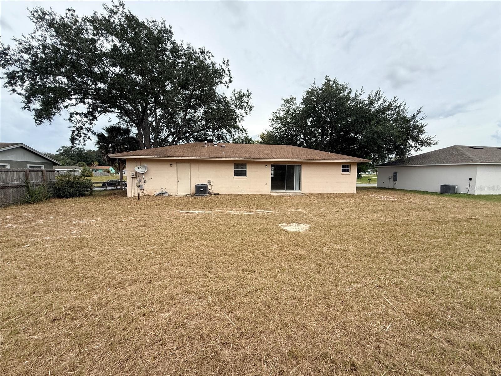 Single Family Residence at 14922 SW 38TH CIR, OCALA, photo 7 of 17