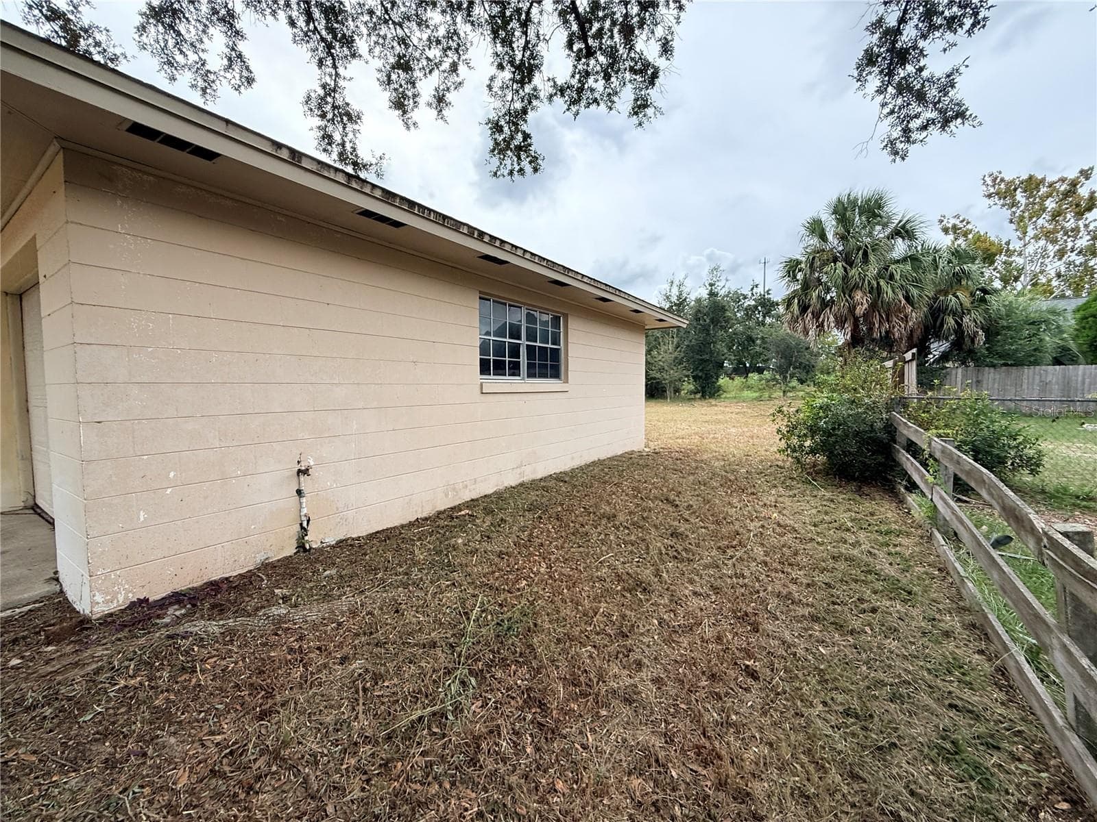 Single Family Residence at 14922 SW 38TH CIR, OCALA, photo 8 of 17