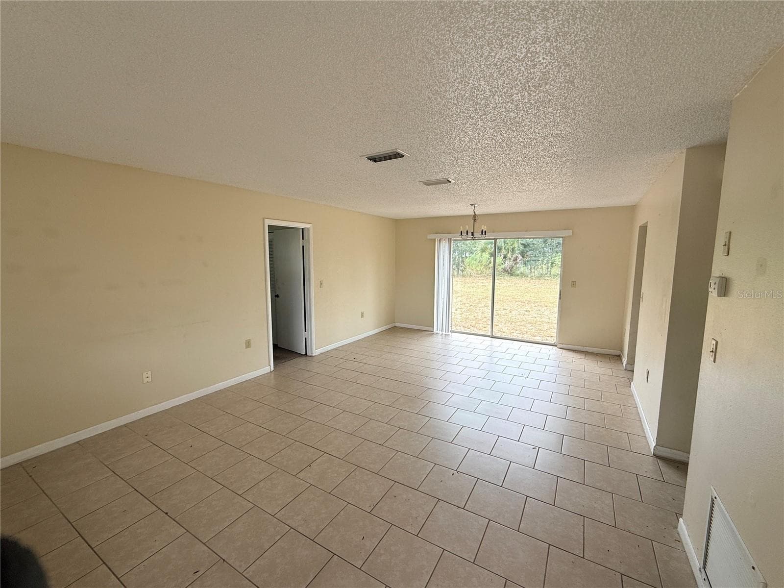 Single Family Residence at 14922 SW 38TH CIR, OCALA, photo 10 of 17