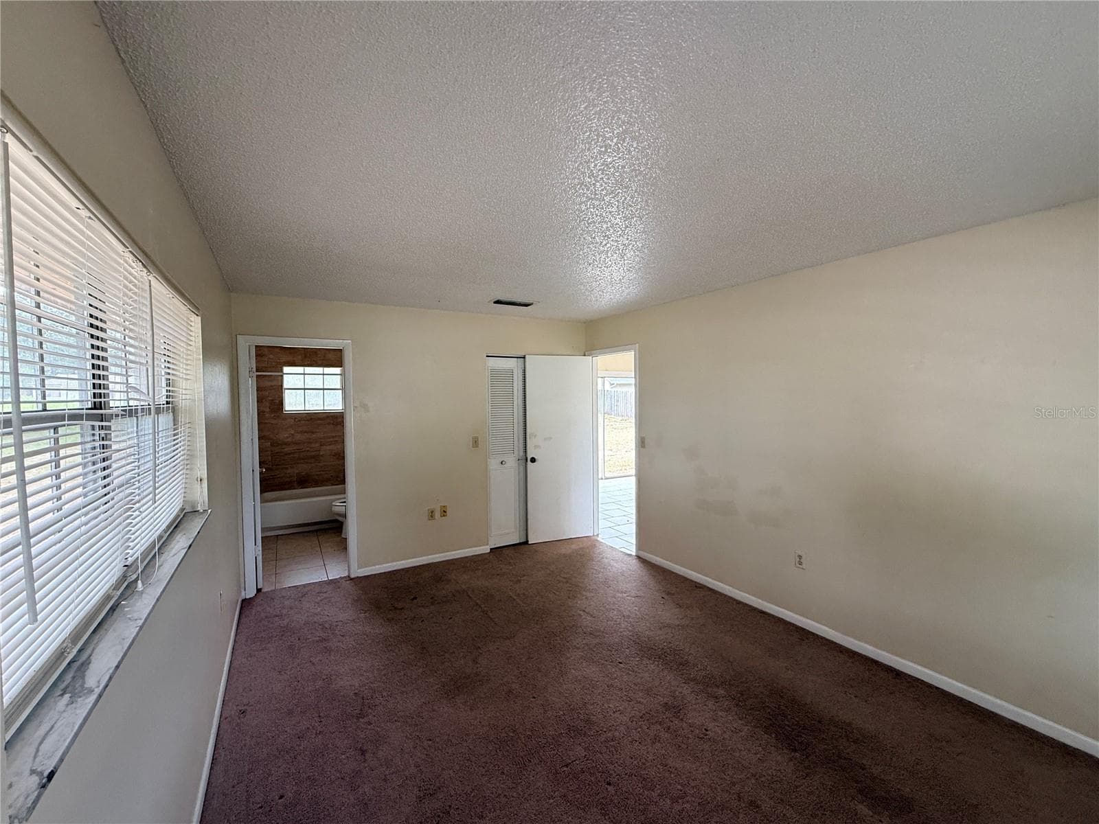 Single Family Residence at 14922 SW 38TH CIR, OCALA, photo 13 of 17
