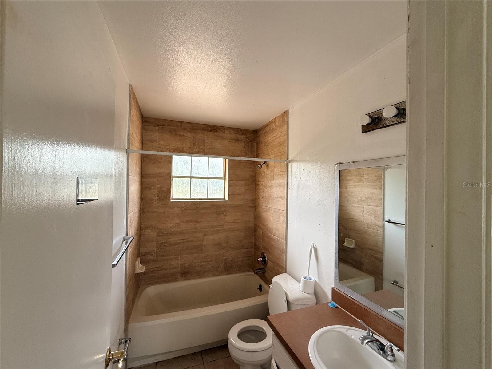 Single Family Residence at 14922 SW 38TH CIR, OCALA, photo 14 of 17