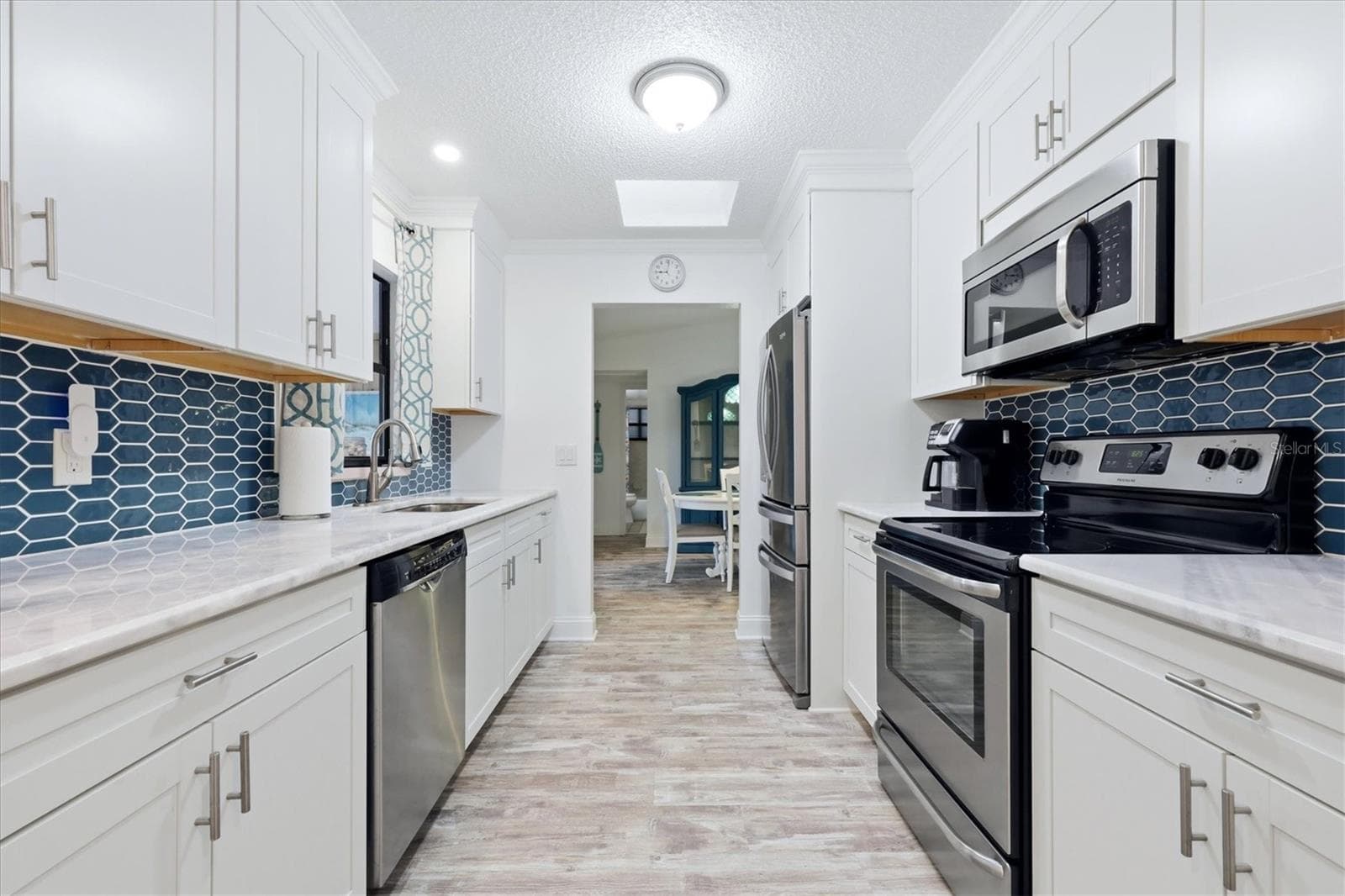 Single Family Residence at 10444 GULFSTREAM BLVD, ENGLEWOOD, photo 15 of 44