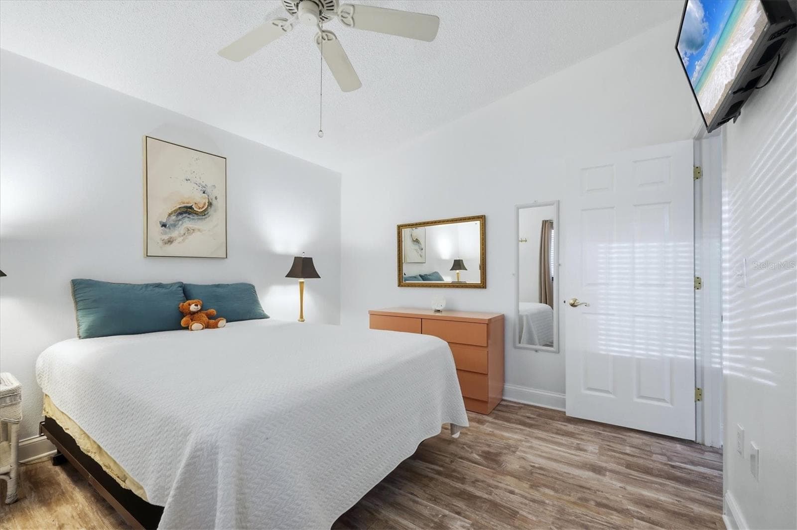 Single Family Residence at 10444 GULFSTREAM BLVD, ENGLEWOOD, photo 25 of 44