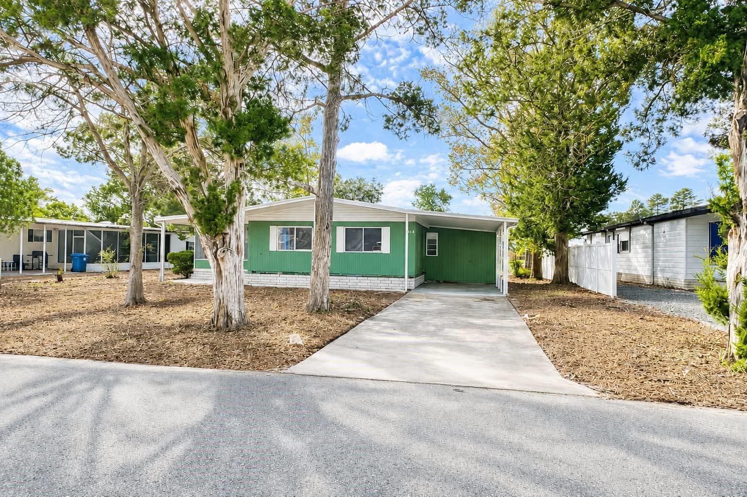 Manufactured Home at 9330 SALISBURY DR, BROOKSVILLE, photo 2 of 27