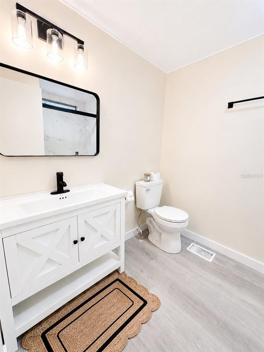 Manufactured Home at 9330 SALISBURY DR, BROOKSVILLE, photo 11 of 27