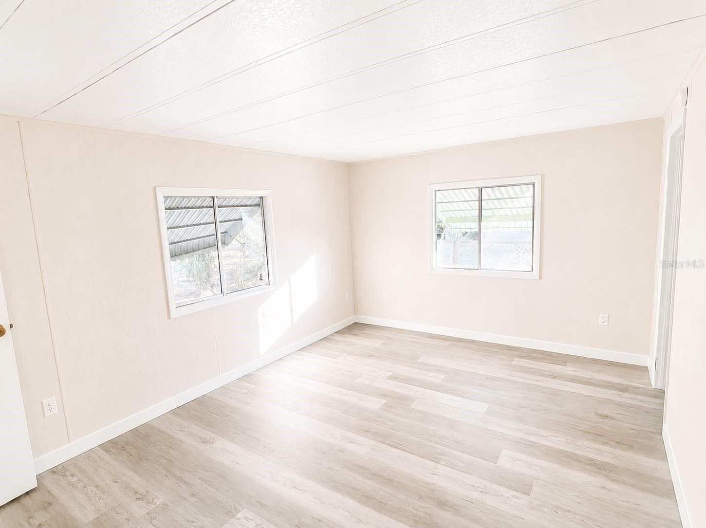 Manufactured Home at 9330 SALISBURY DR, BROOKSVILLE, photo 13 of 27