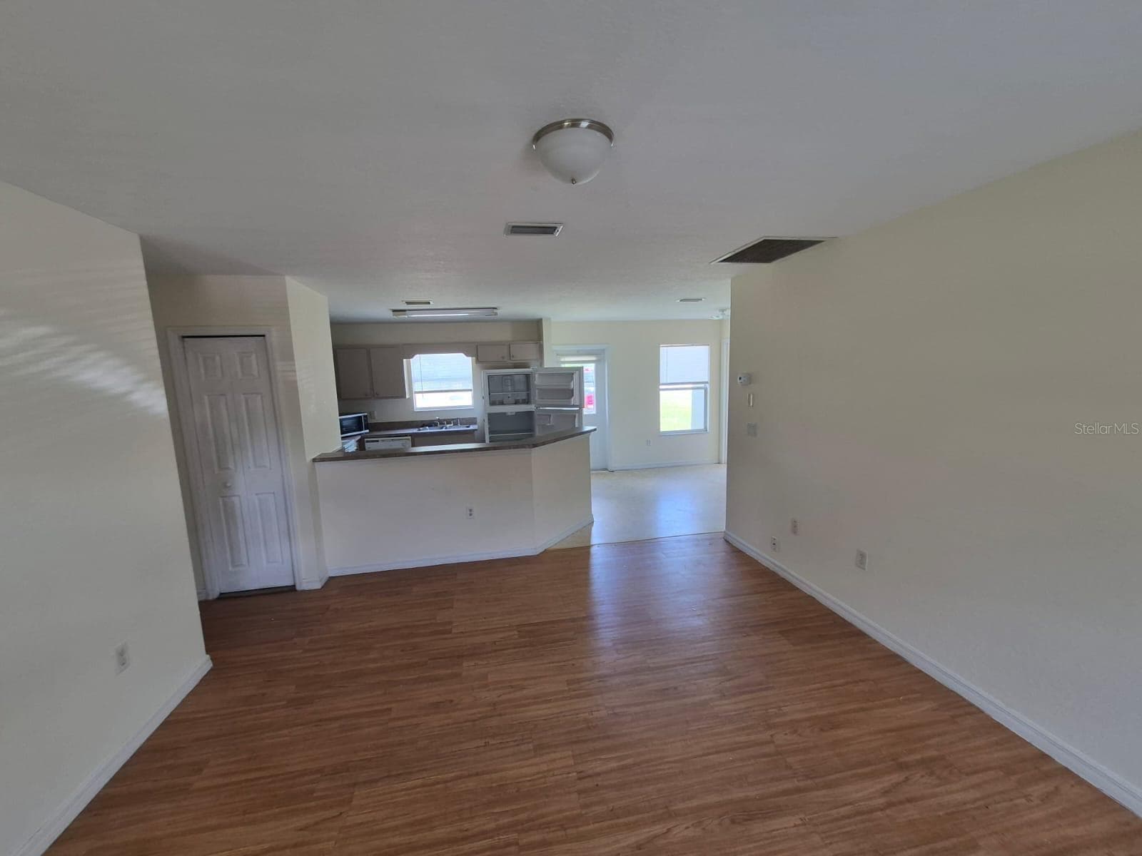 Single Family Residence at 25 DOGWOOD DRIVE CIR, OCALA, photo 4 of 7