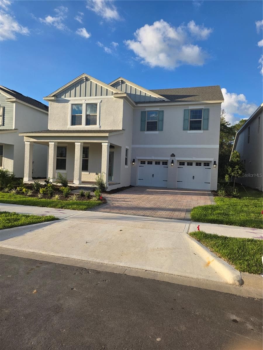 Single Family Residence at 11845 SHINE VIEW LN, WINTER GARDEN, photo 2 of 44