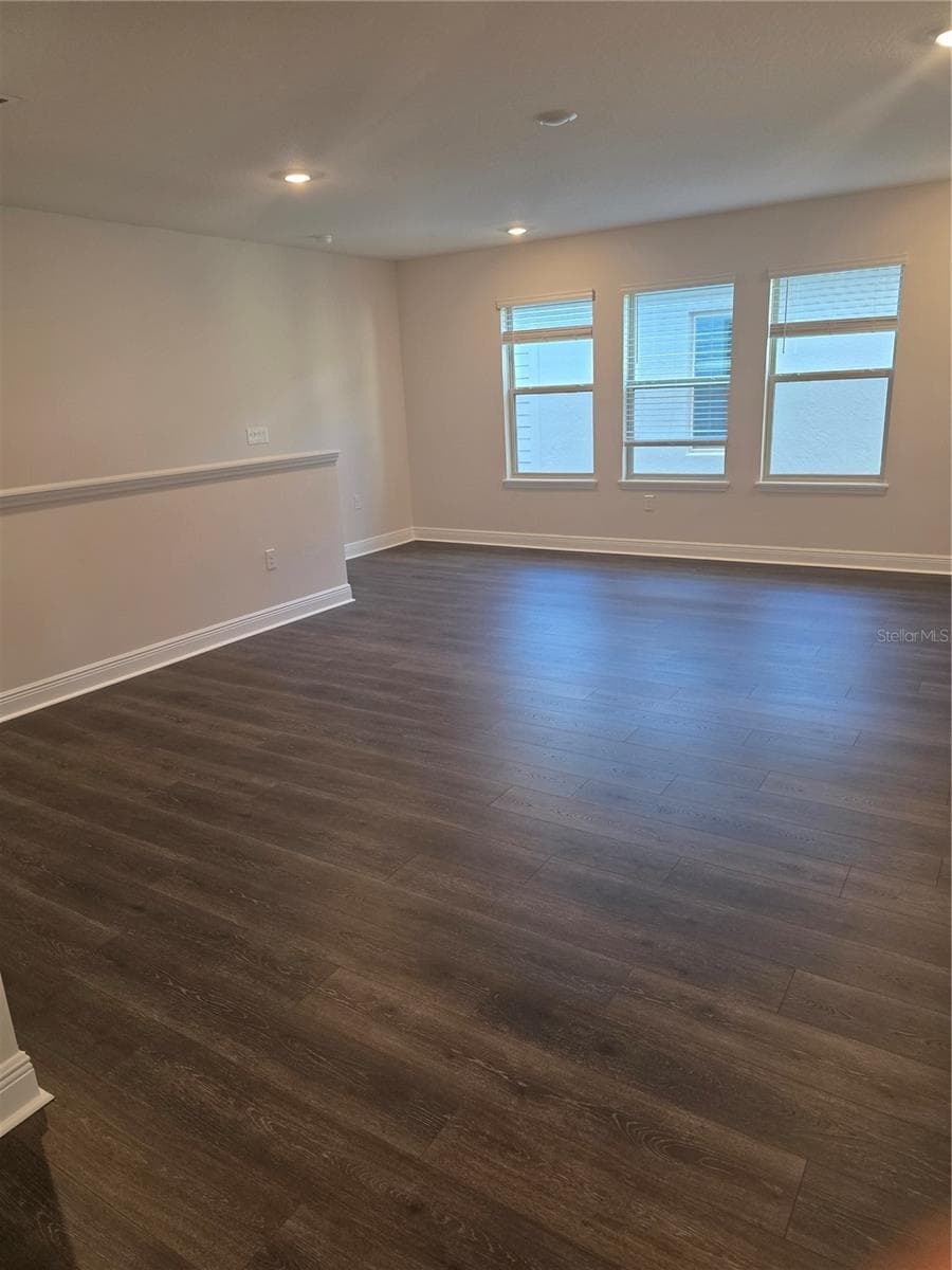 Single Family Residence at 11845 SHINE VIEW LN, WINTER GARDEN, photo 16 of 44