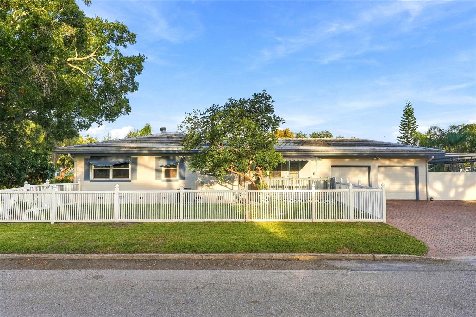 Single Family Residence at 1146 30TH AVE N, ST PETERSBURG, photo 6 of 51