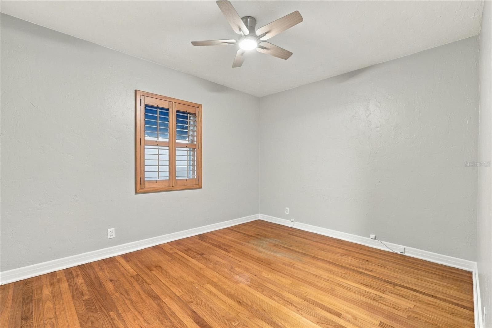 Single Family Residence at 1146 30TH AVE N, ST PETERSBURG, photo 30 of 51