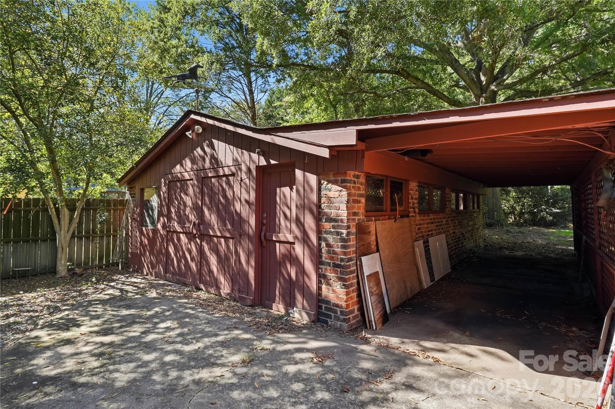large - 7600 Park Road, Charlotte