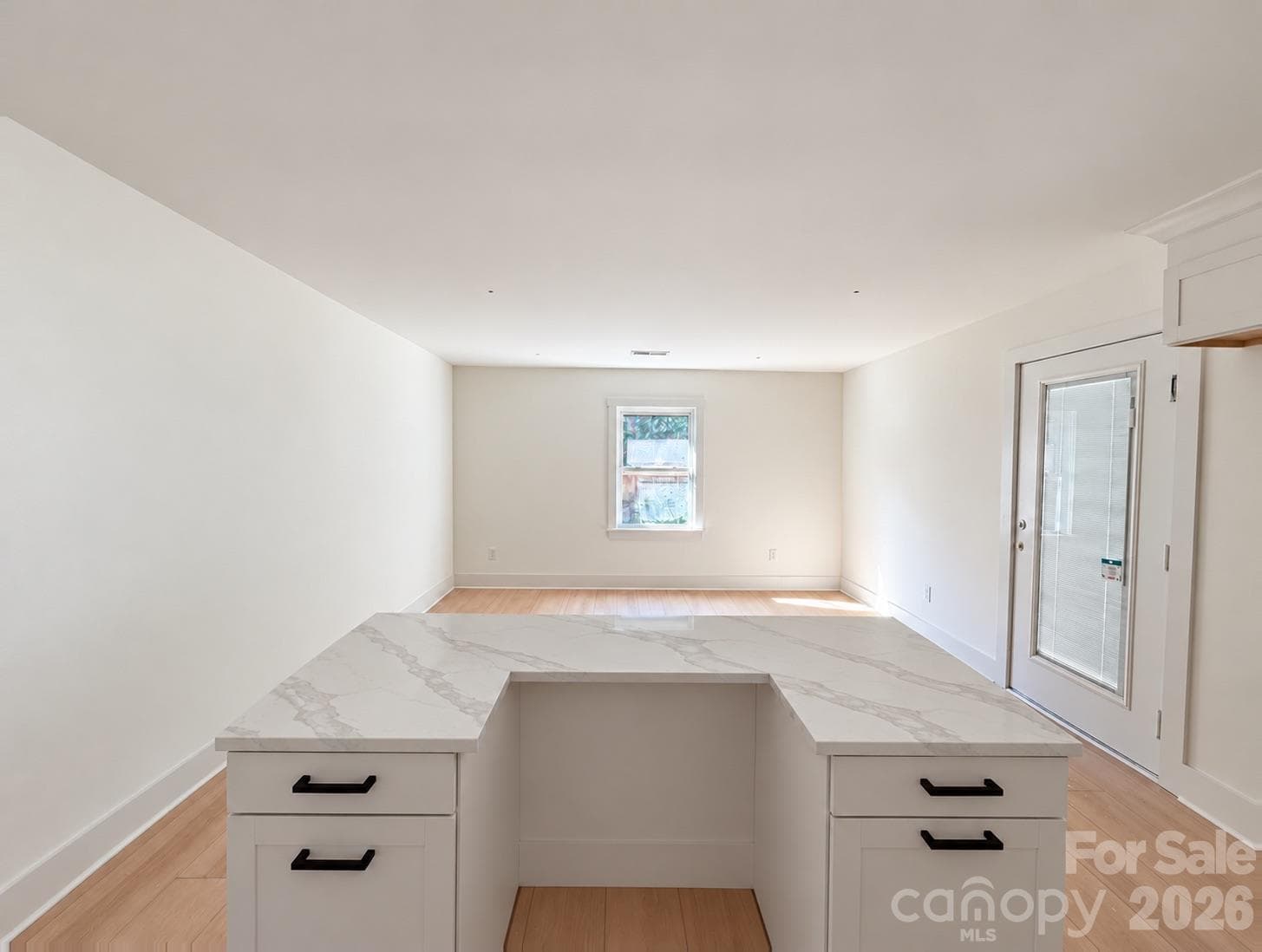 Single Family Residence at 1827 Edgewater Drive, Charlotte, photo 16 of 43