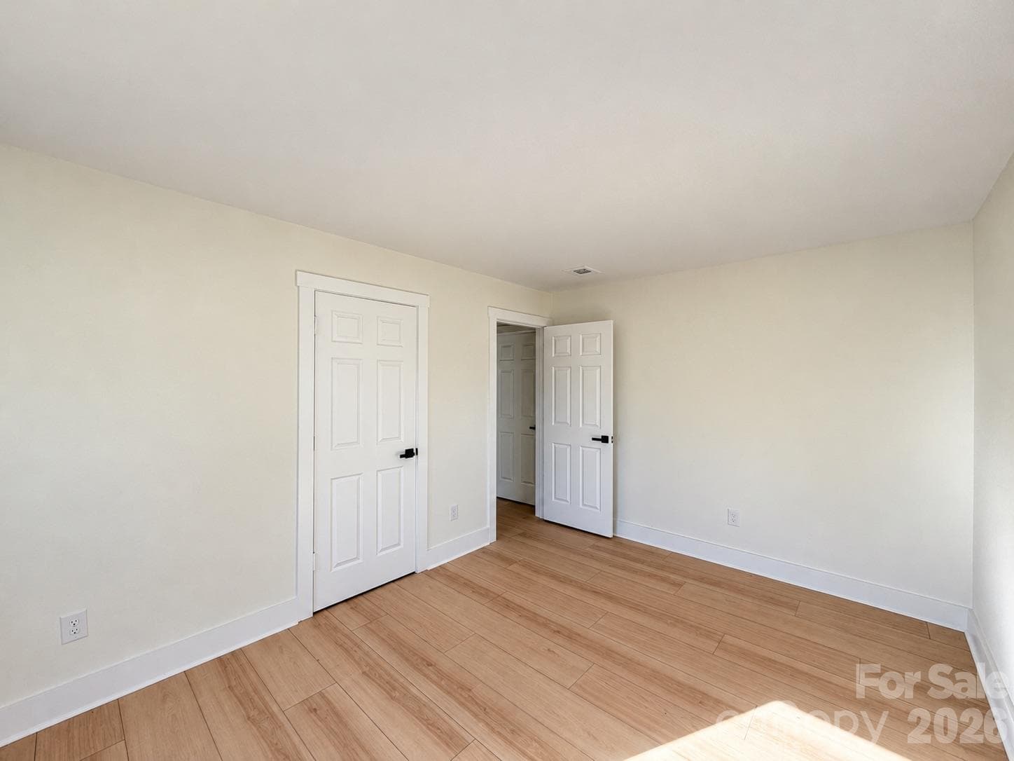 Single Family Residence at 1827 Edgewater Drive, Charlotte, photo 33 of 43