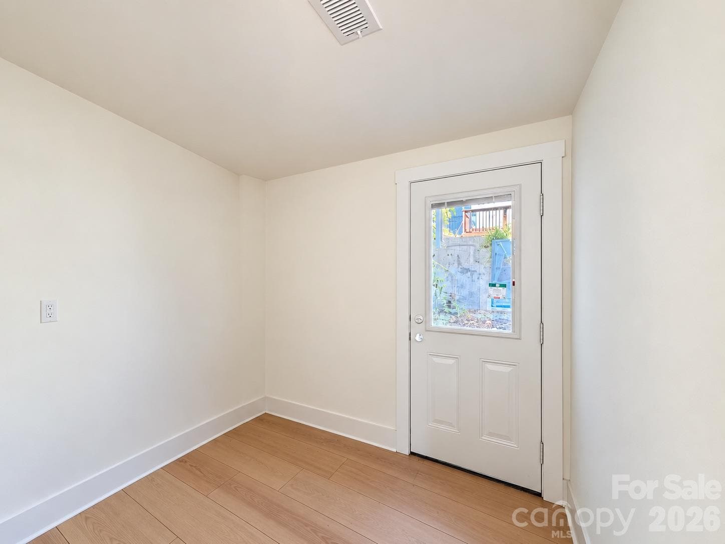 Single Family Residence at 1827 Edgewater Drive, Charlotte, photo 36 of 43