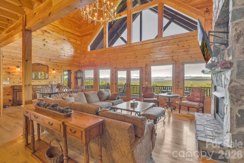 Single Family Residence at 334 Scenic Vista Drive, Nebo, photo 4 of 48