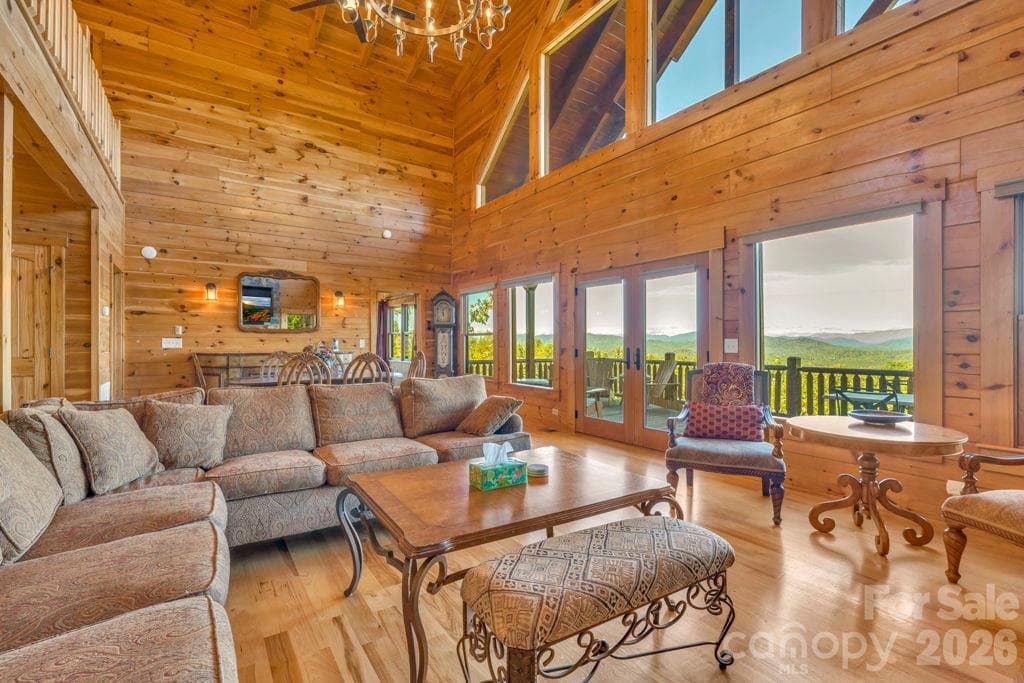 Single Family Residence at 334 Scenic Vista Drive, Nebo, photo 5 of 48