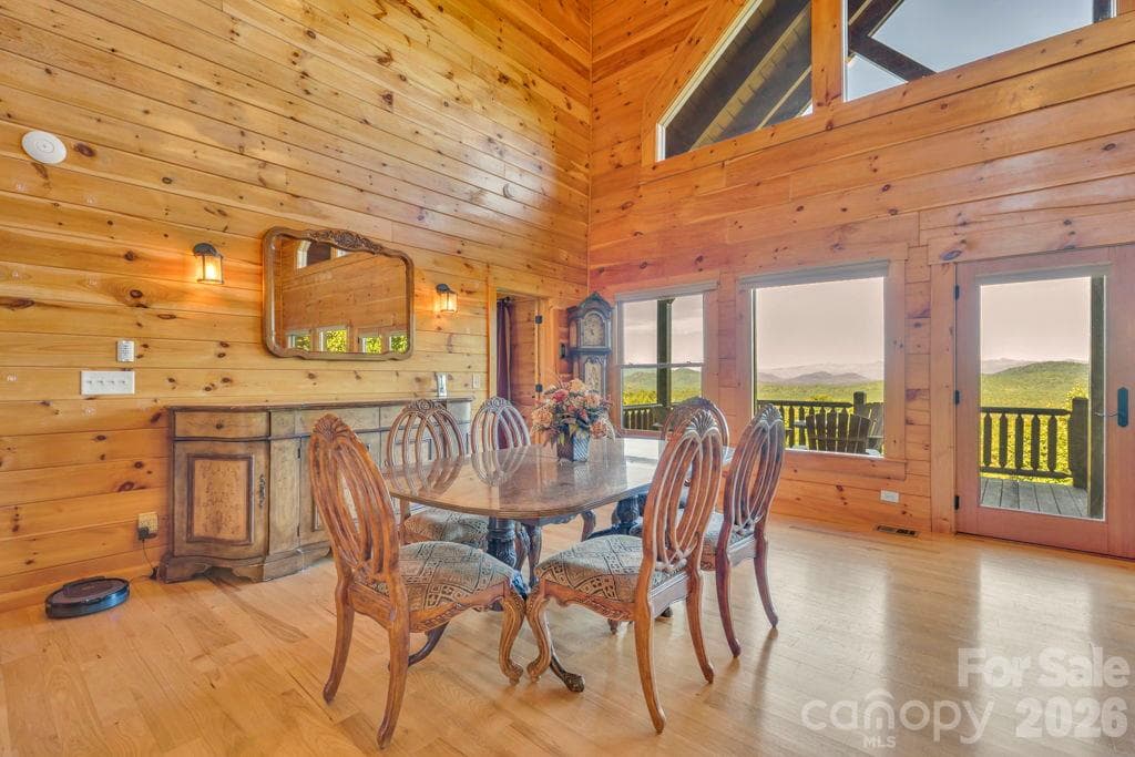 Single Family Residence at 334 Scenic Vista Drive, Nebo, photo 7 of 48