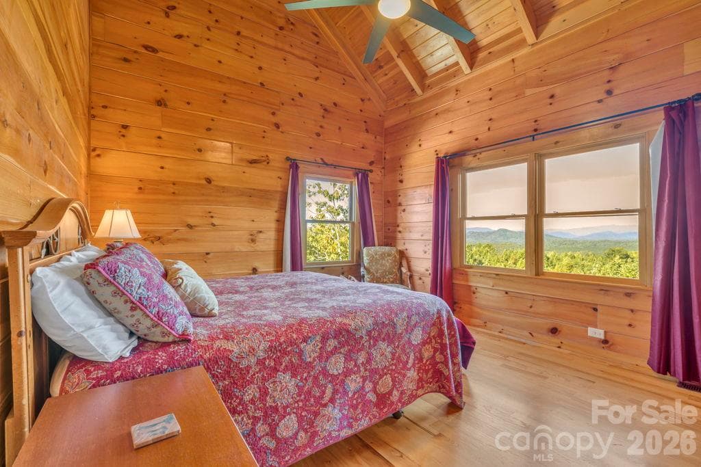 Single Family Residence at 334 Scenic Vista Drive, Nebo, photo 14 of 48